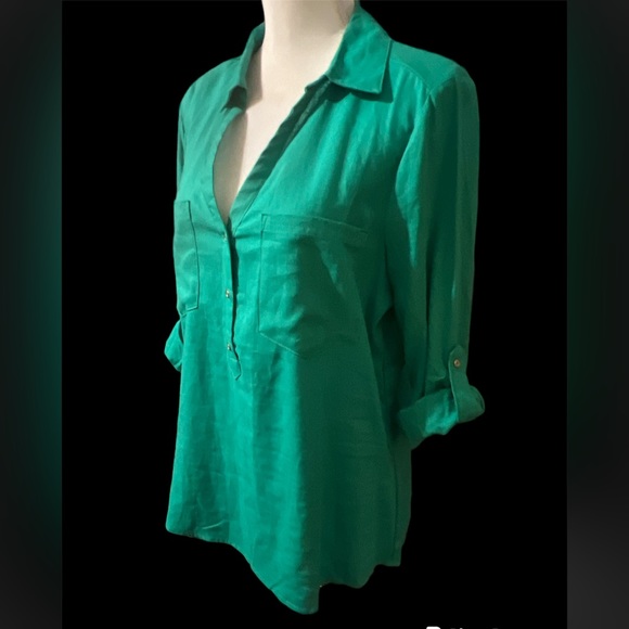 LOVE TREE- Green Button Up Blouse with Collar, New - Picture 3 of 5